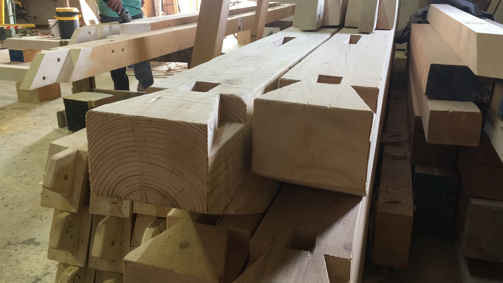 מחברי עץ ידניים