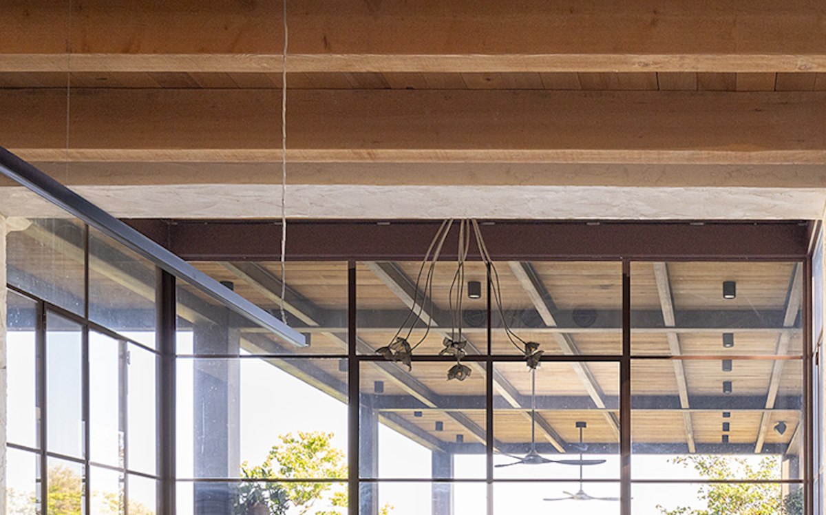 Ringwood timber frame roof DP project kitchen ceiling and pergola view new