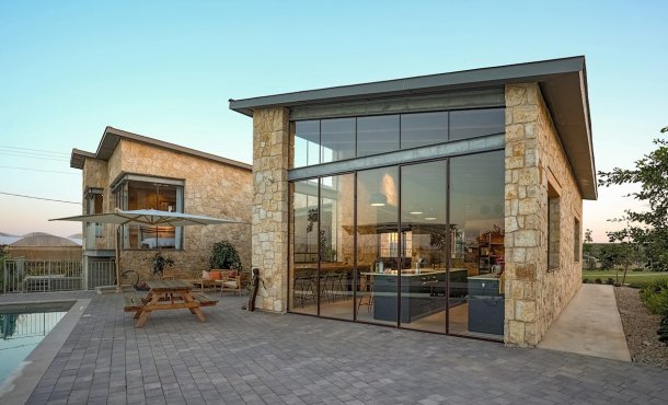 עבור לפרוייקט  La Casa Di Pietra