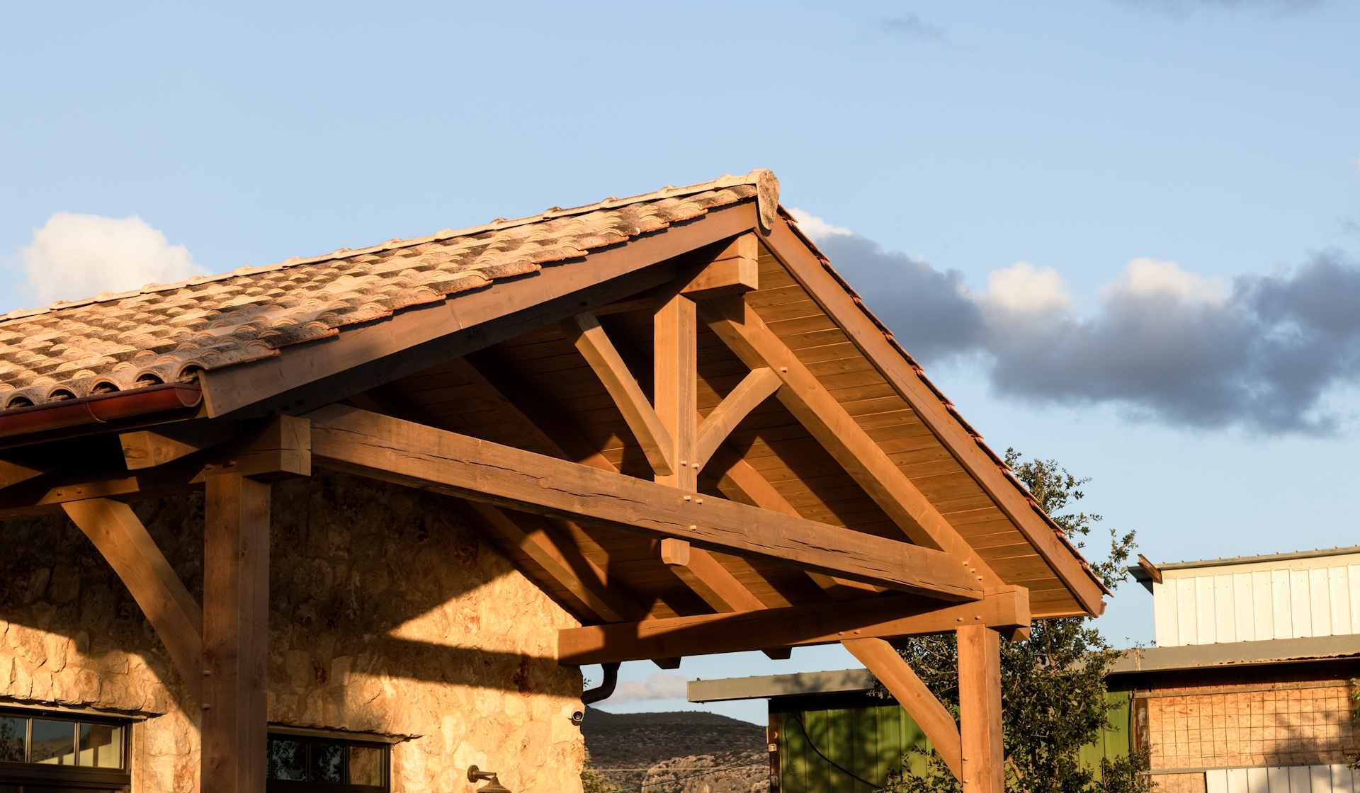 Ringwood timber frame roof SH house roof external close view